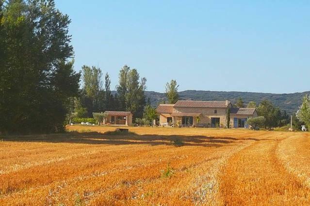 Fontaine De Cerier Bed & Breakfast Castillon-du-Gard Dış mekan fotoğraf